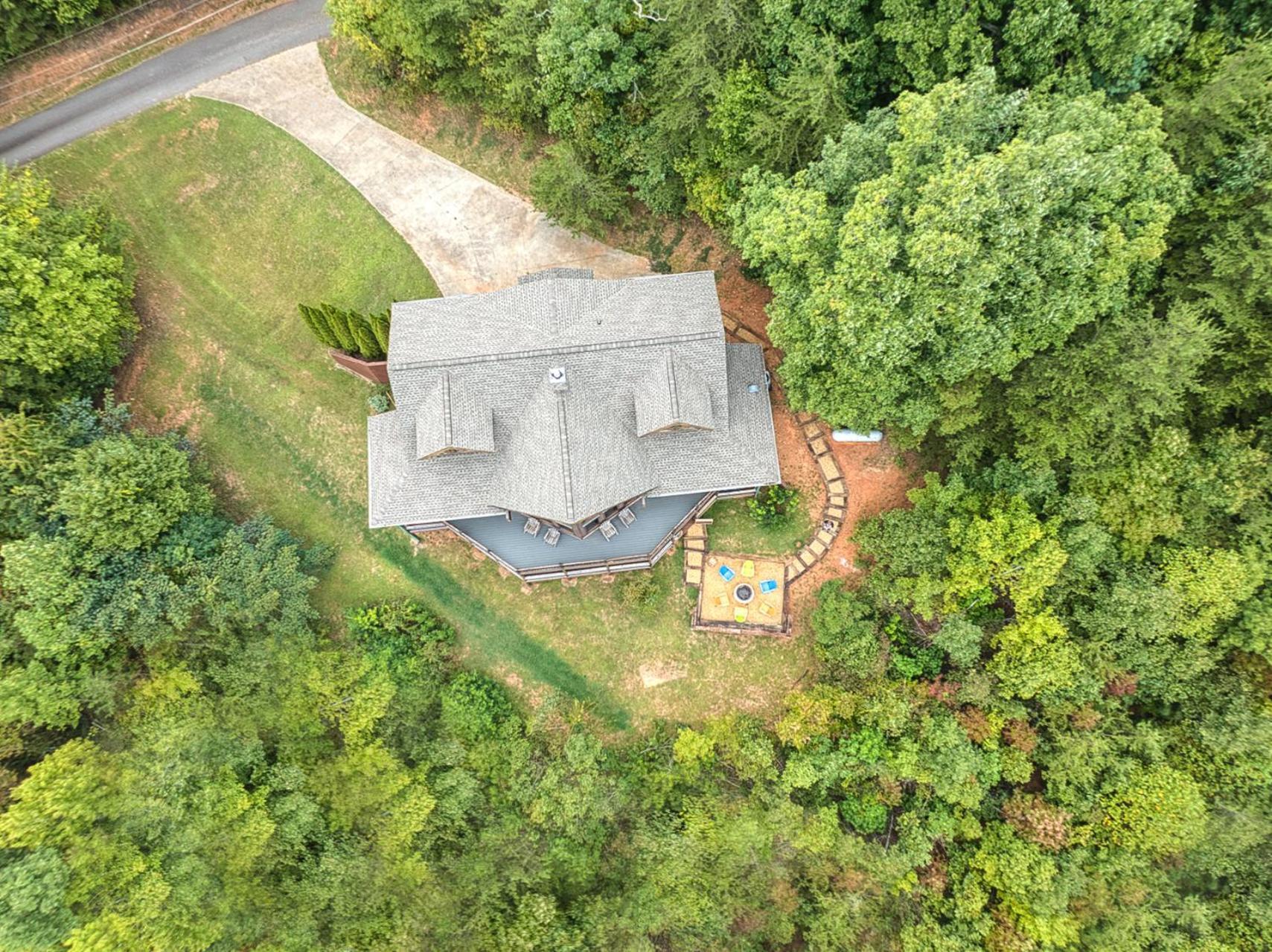 Sky High Lodge By Bk Stays. Large Cabin. Amazing Views. Game Room. Jacuzzi. Six Bedrooms. Sleeps 12 Blue Ridge Eksteriør bilde