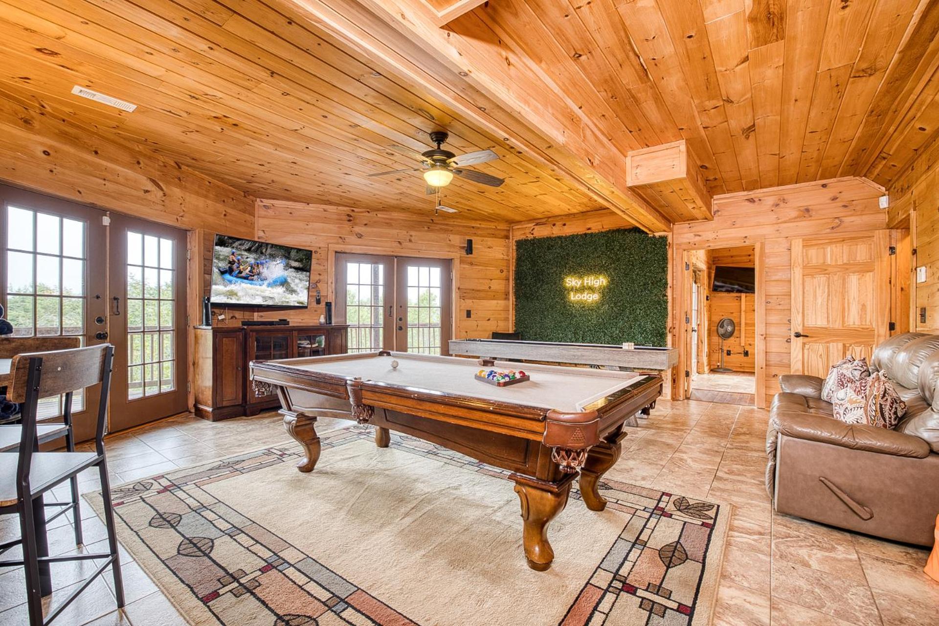 Sky High Lodge By Bk Stays. Large Cabin. Amazing Views. Game Room. Jacuzzi. Six Bedrooms. Sleeps 12 Blue Ridge Eksteriør bilde