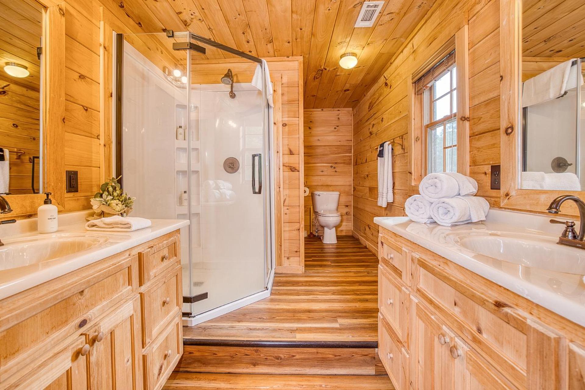 Sky High Lodge By Bk Stays. Large Cabin. Amazing Views. Game Room. Jacuzzi. Six Bedrooms. Sleeps 12 Blue Ridge Eksteriør bilde