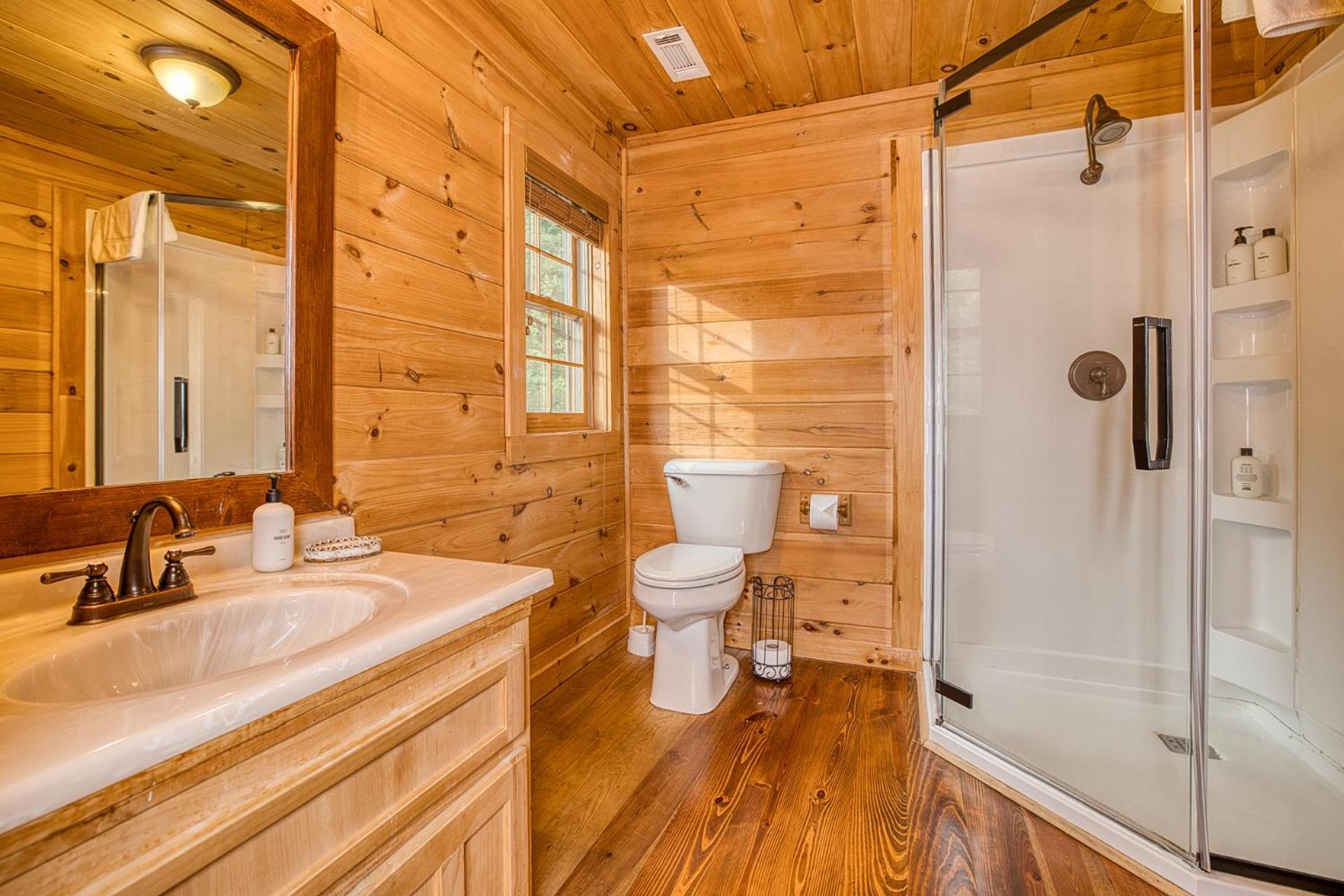 Sky High Lodge By Bk Stays. Large Cabin. Amazing Views. Game Room. Jacuzzi. Six Bedrooms. Sleeps 12 Blue Ridge Eksteriør bilde
